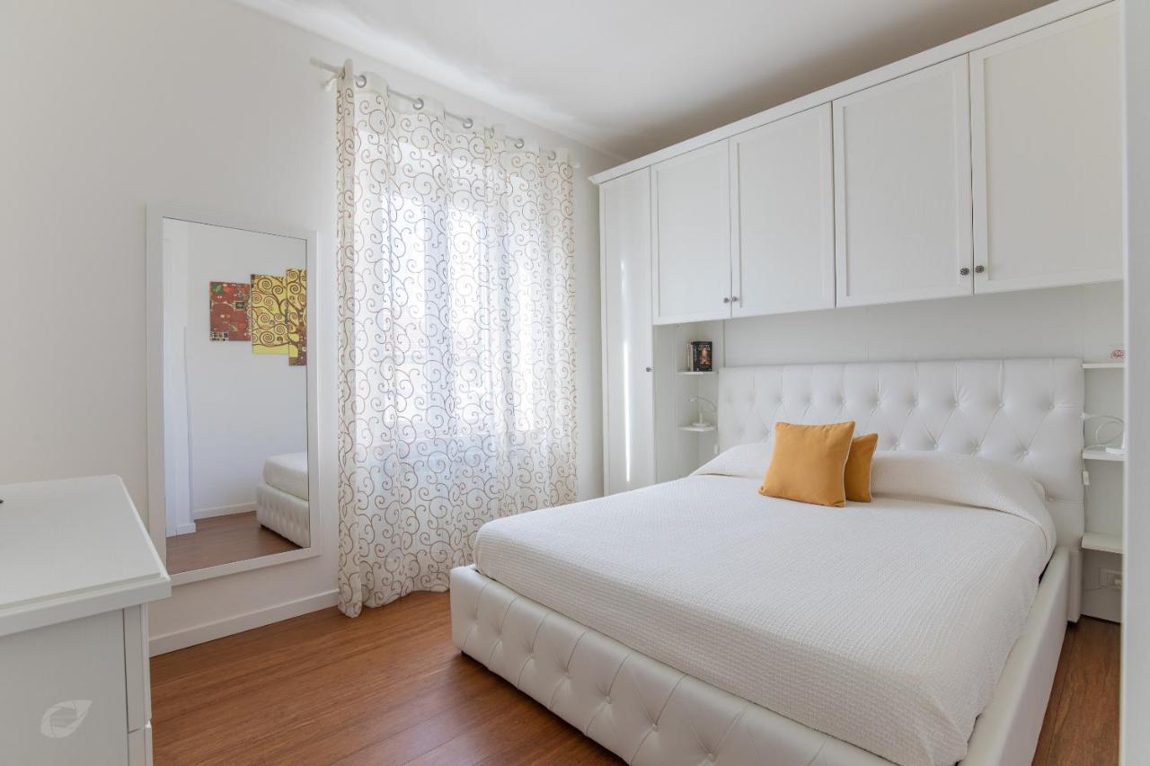Elena House White Apartment Viareggio Exterior photo